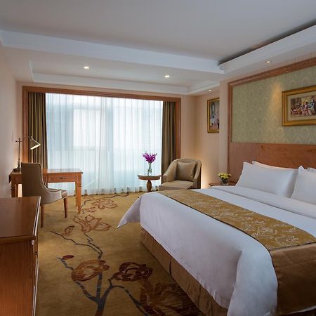 Vienna Hotel Shenzhen Bantian Vanke Zone 5 Ngoại thất bức ảnh